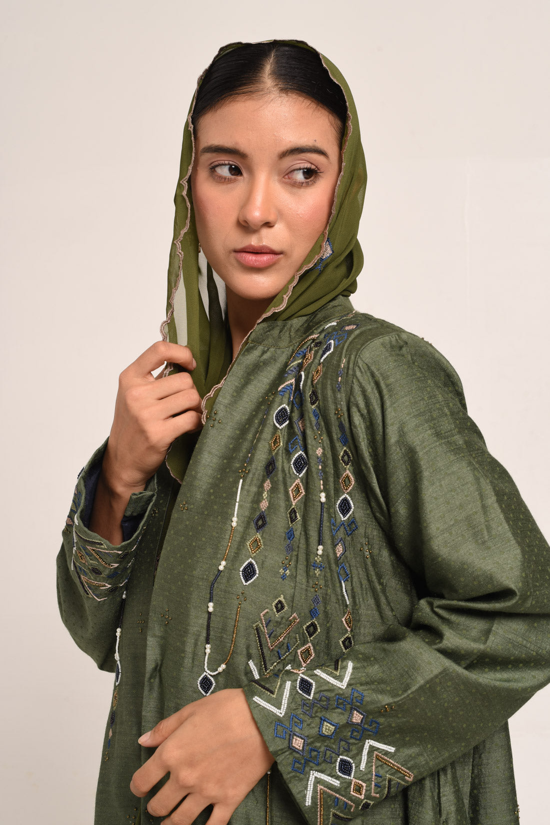 تصميم العباءة 7